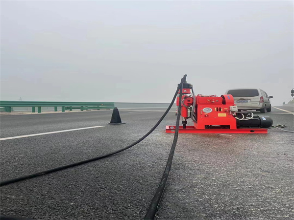 西固马路路基路面开裂下沉注浆加固灌浆