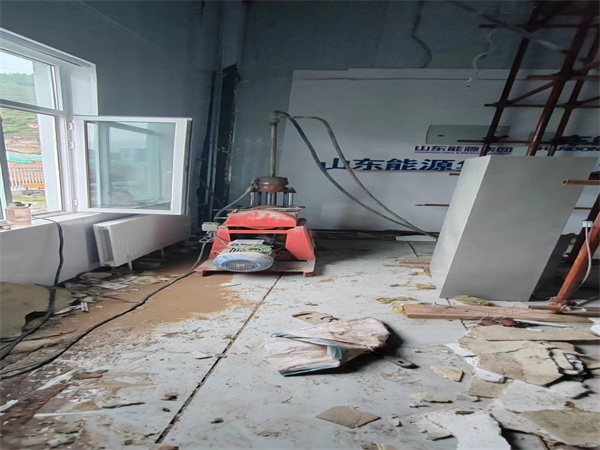 西固地基基础下沉墙体裂缝加固注浆顶升施工